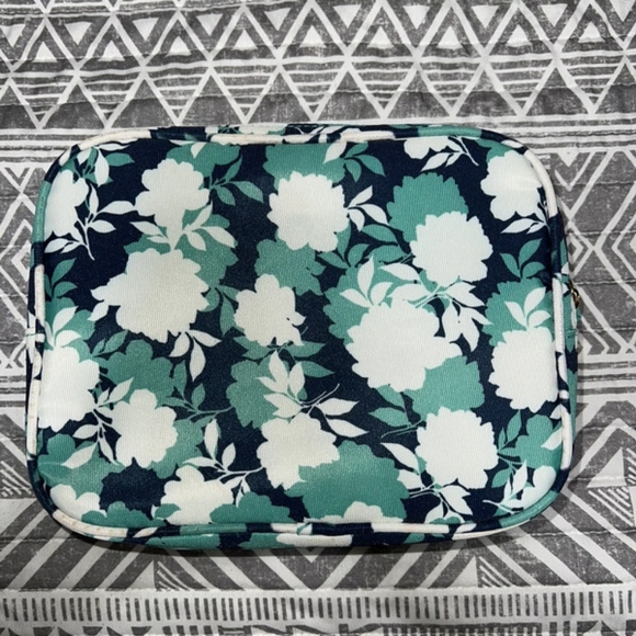 Makeup bags - Picture 2 of 3